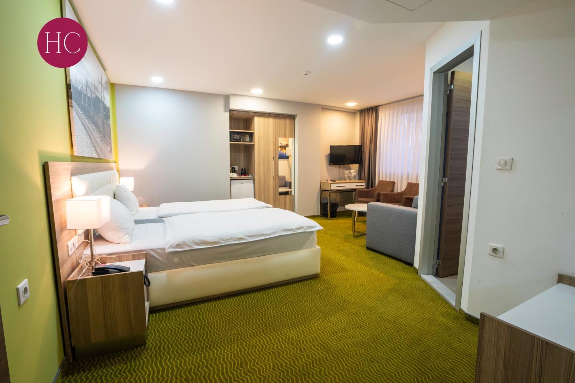 Central Hotel, Fitness And Spa Vinica المظهر الخارجي الصورة