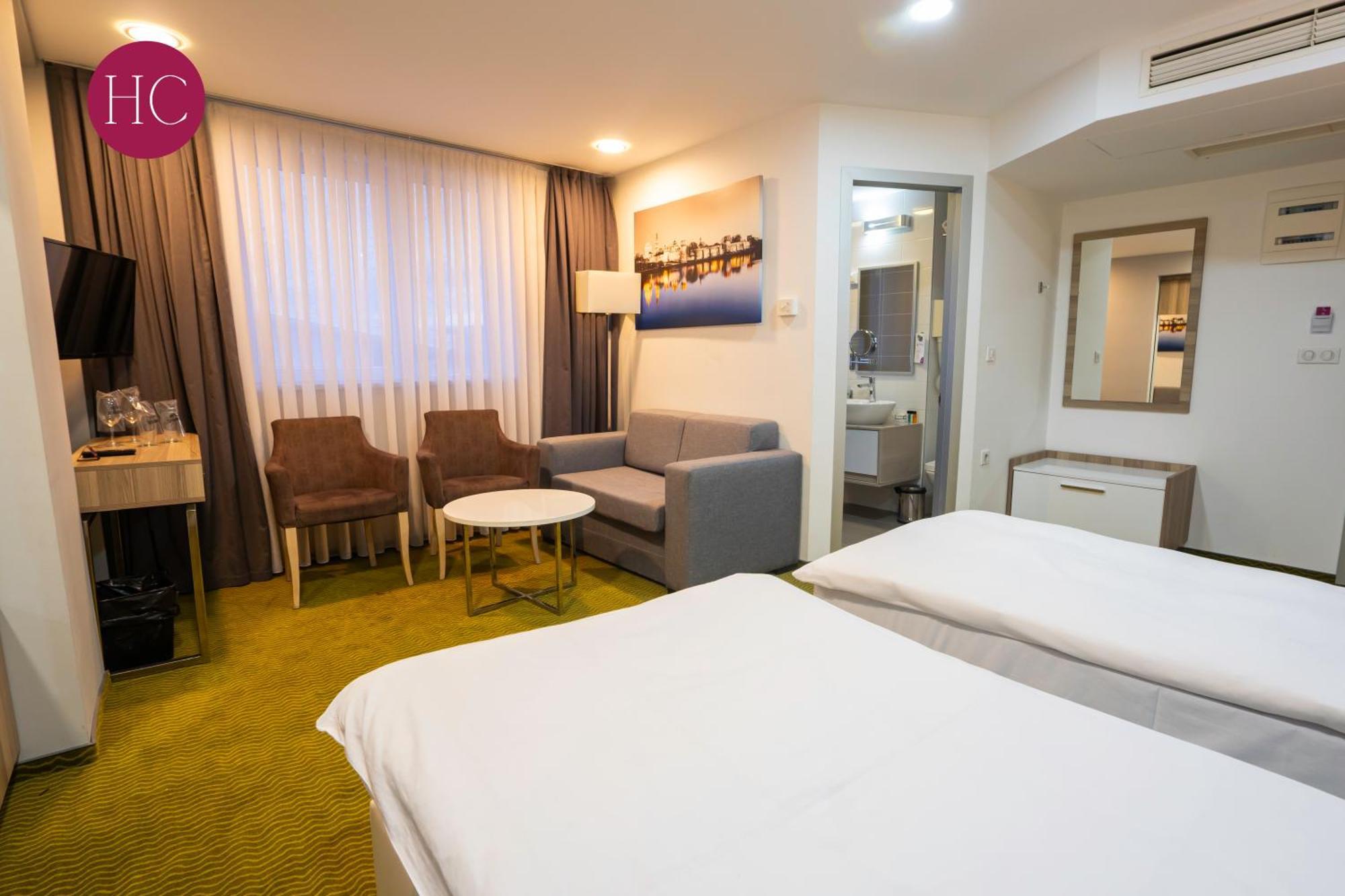 Central Hotel, Fitness And Spa Vinica المظهر الخارجي الصورة