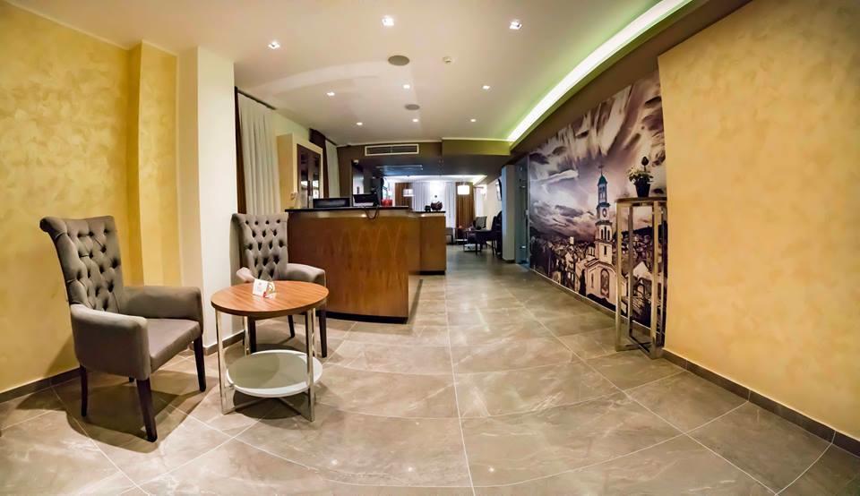 Central Hotel, Fitness And Spa Vinica المظهر الخارجي الصورة