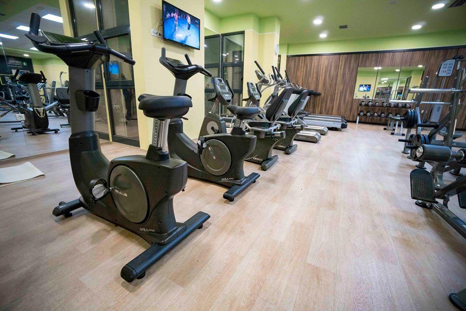 Central Hotel, Fitness And Spa Vinica المظهر الخارجي الصورة