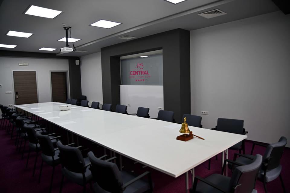 Central Hotel, Fitness And Spa Vinica المظهر الخارجي الصورة