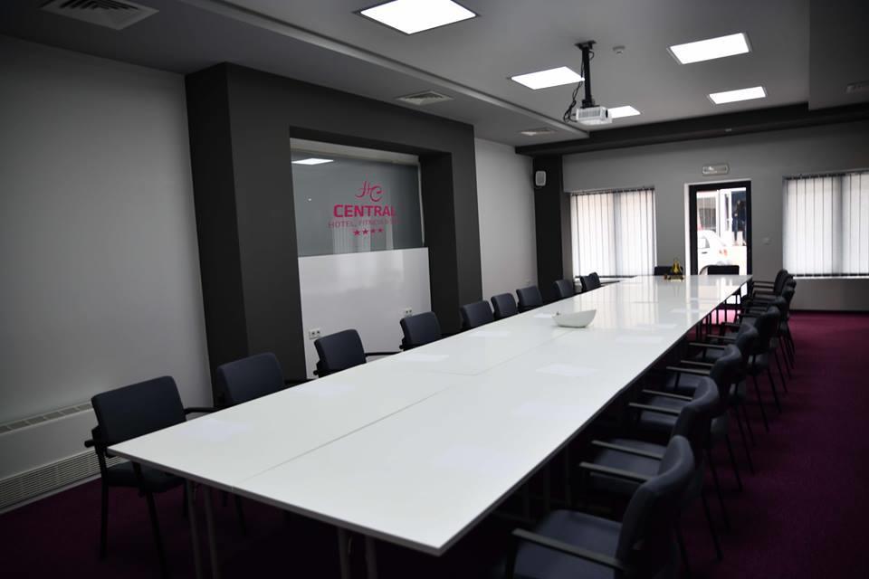 Central Hotel, Fitness And Spa Vinica المظهر الخارجي الصورة